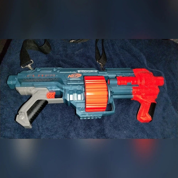 Nerf Elite 2.0 Shockwave RD-15 Blaster, 15-Dart Rotating Drum - Picture 1 of 7